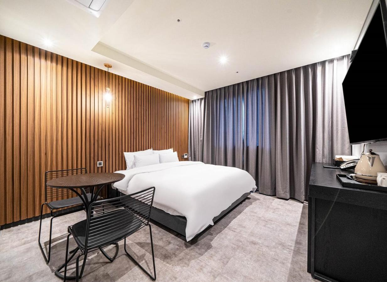 Sokcho Business Hotel Camel Экстерьер фото